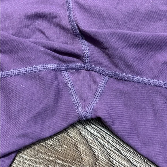 AYBL Women's Plum Bike Shorts - Picture 4 of 5